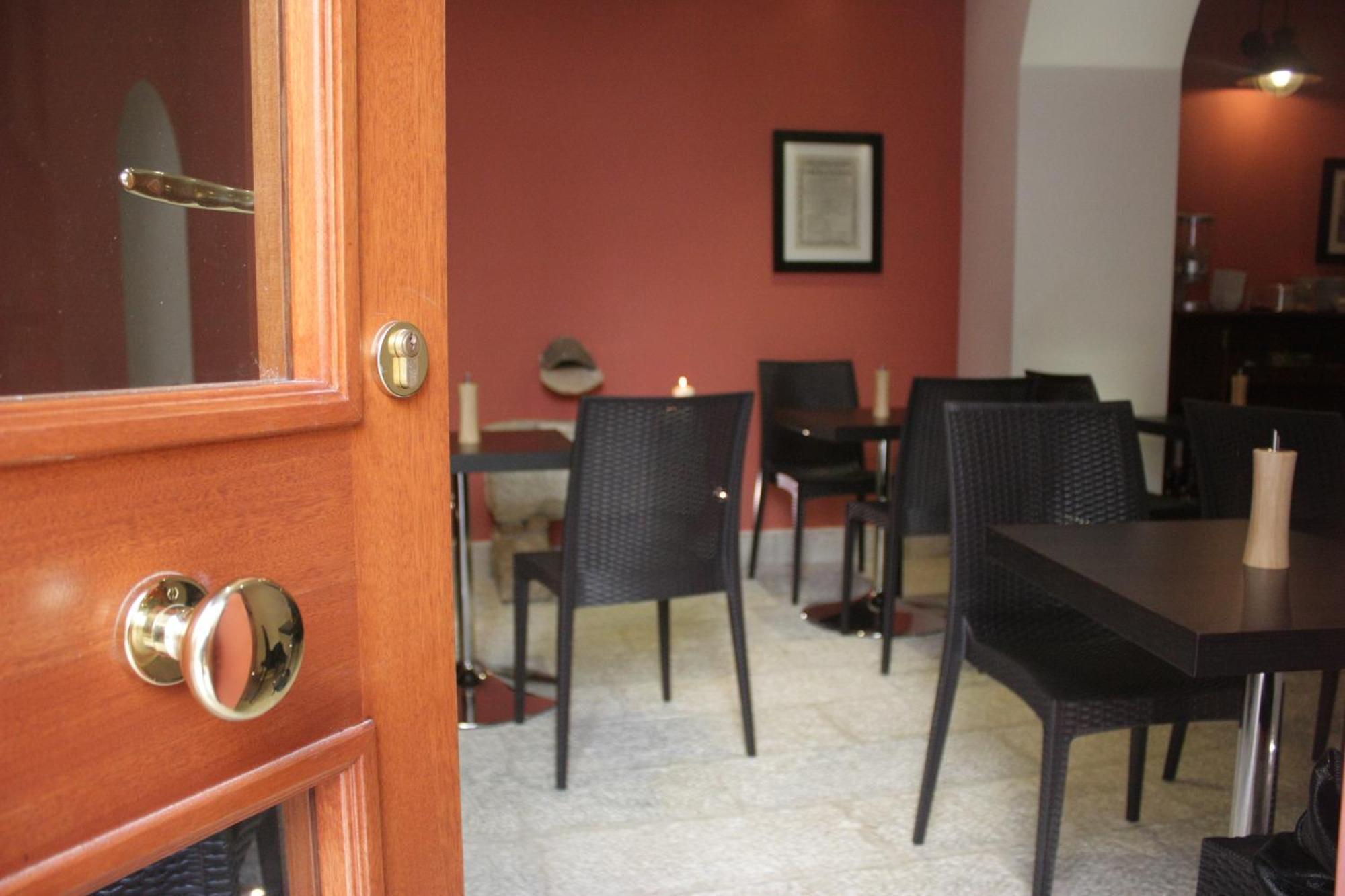 B&B Cortile Di Venere Trapani Buitenkant foto